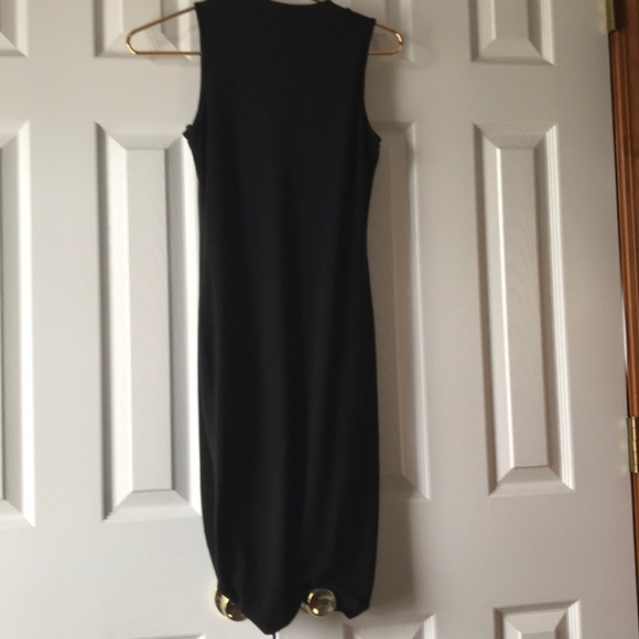 Dress - Picture 4 of 4